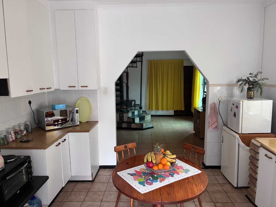 3 Bedroom Property for Sale in Wetton Western Cape